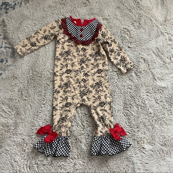 Ric Rac ruffles Christmas outfit 24m